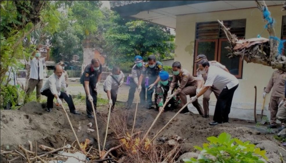 podiumnews.com-Karantina Pertanian Denpasar Gagalkan Penyelundupan Daging Celeng